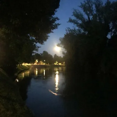 Lungo Il Fiume * Treviso